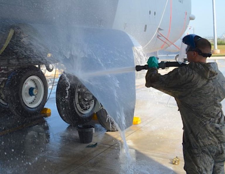 TAWS Total Aircraft Washing System, Aircraft Washing and Aircraft Rinsing